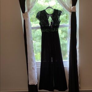 Fashion Nova Elegant Black Lace Top